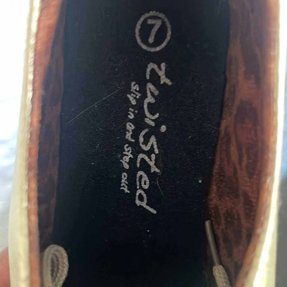 KIX Faux Leather Metallic Gold Sneakers by Twisted Sz Women Size 7